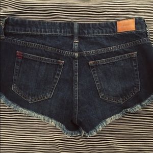 BDG Indigo Low-Rise Dolphin Denim Short